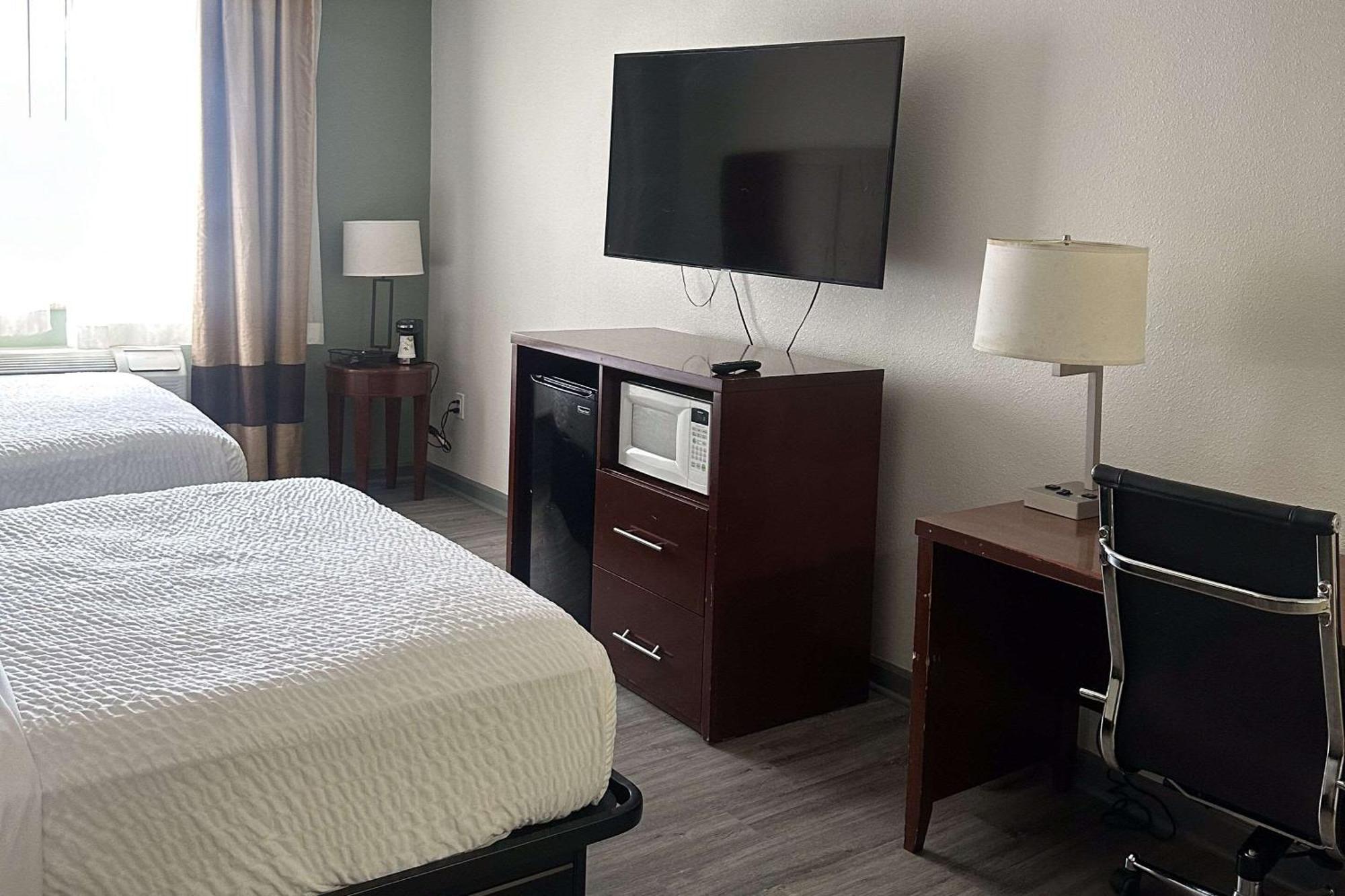 Comfort Suites Waldorf Exterior foto