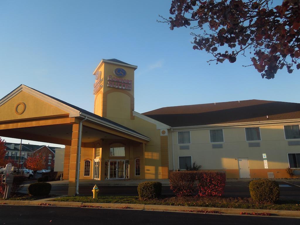 Comfort Suites Waldorf Exterior foto